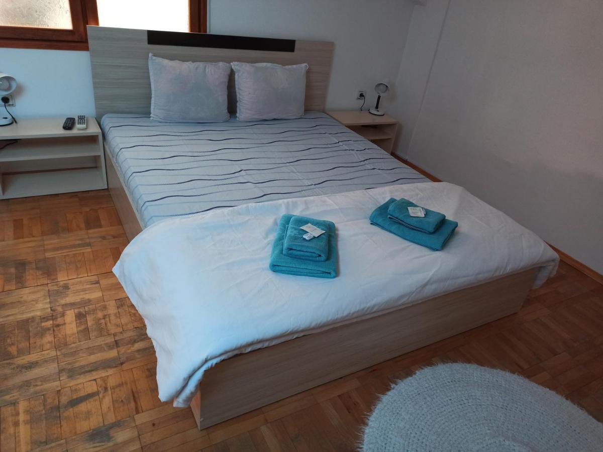 Guest House Ganovi Kalofer Habitación foto